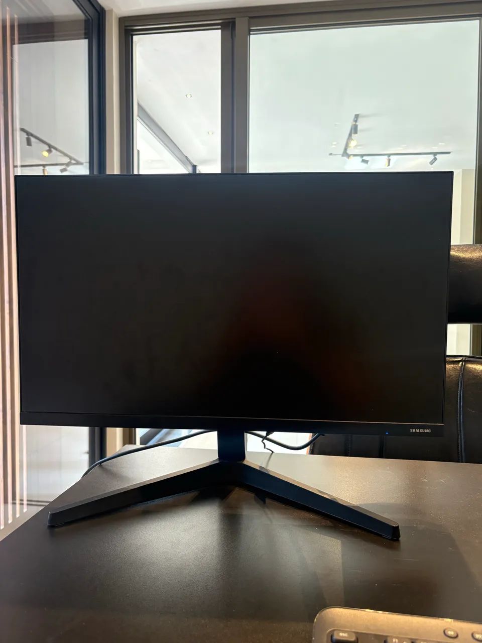 monitor Samsung T350 (o modelo F24T35 de 24 polegadas)