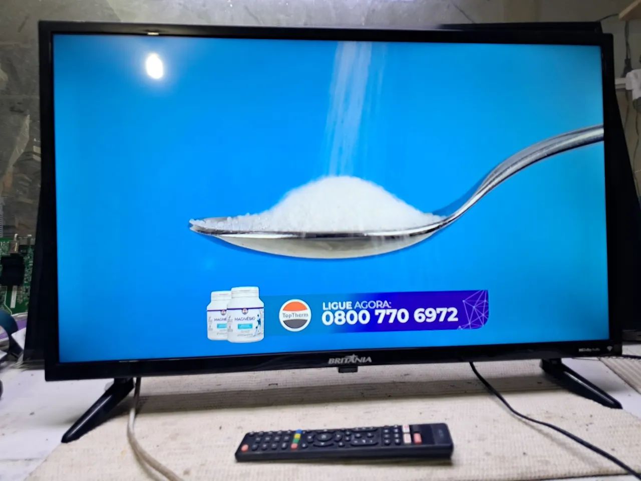 Tv Britânia 32" semi-nova - Foto 4