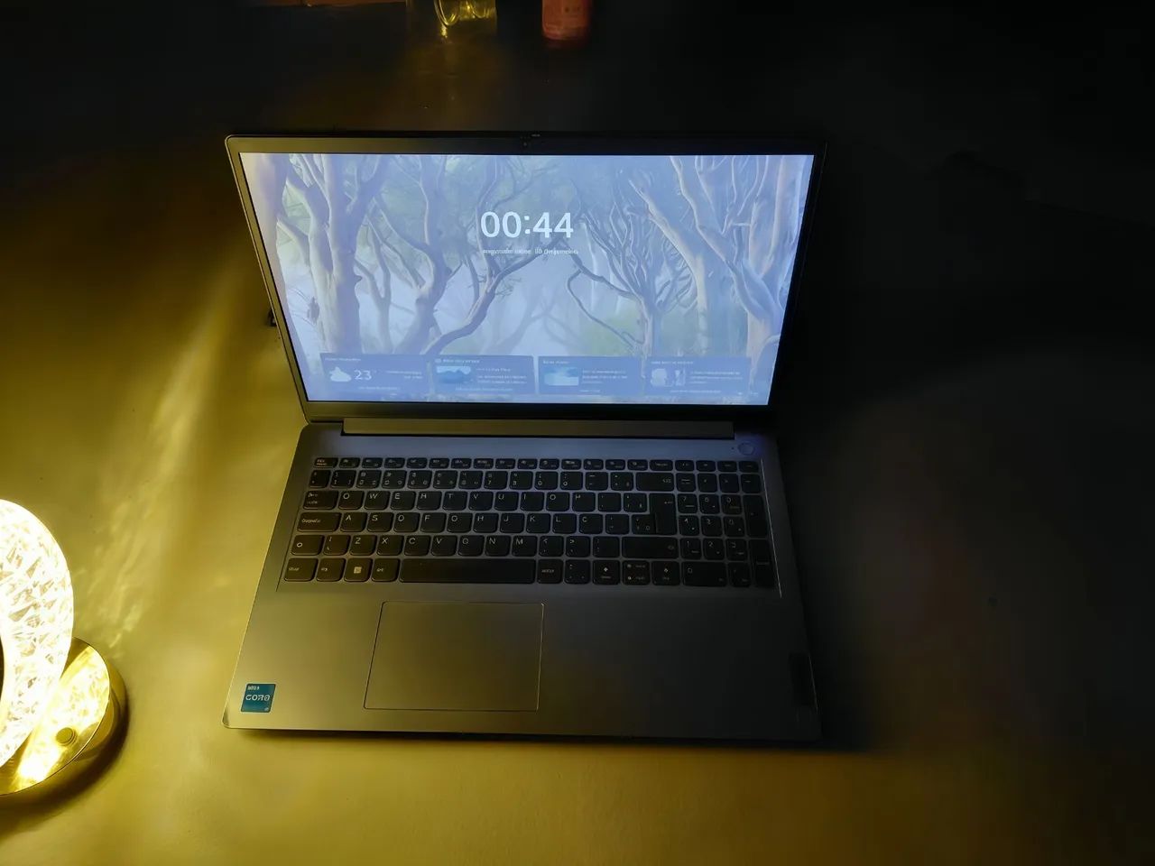 Notebook Lenovo i3 12ª Geração | SSD 256 GB | Windows 11 | Estado de Novo - Foto 4