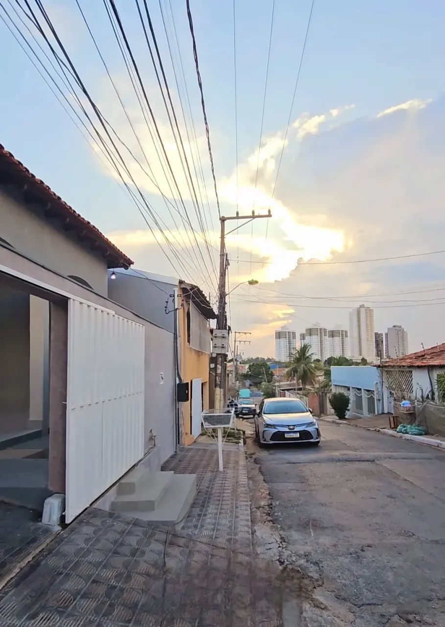 Casa a venda 3 quartos 1 Suíte Bairro Praeiro - Cuiabá - MT