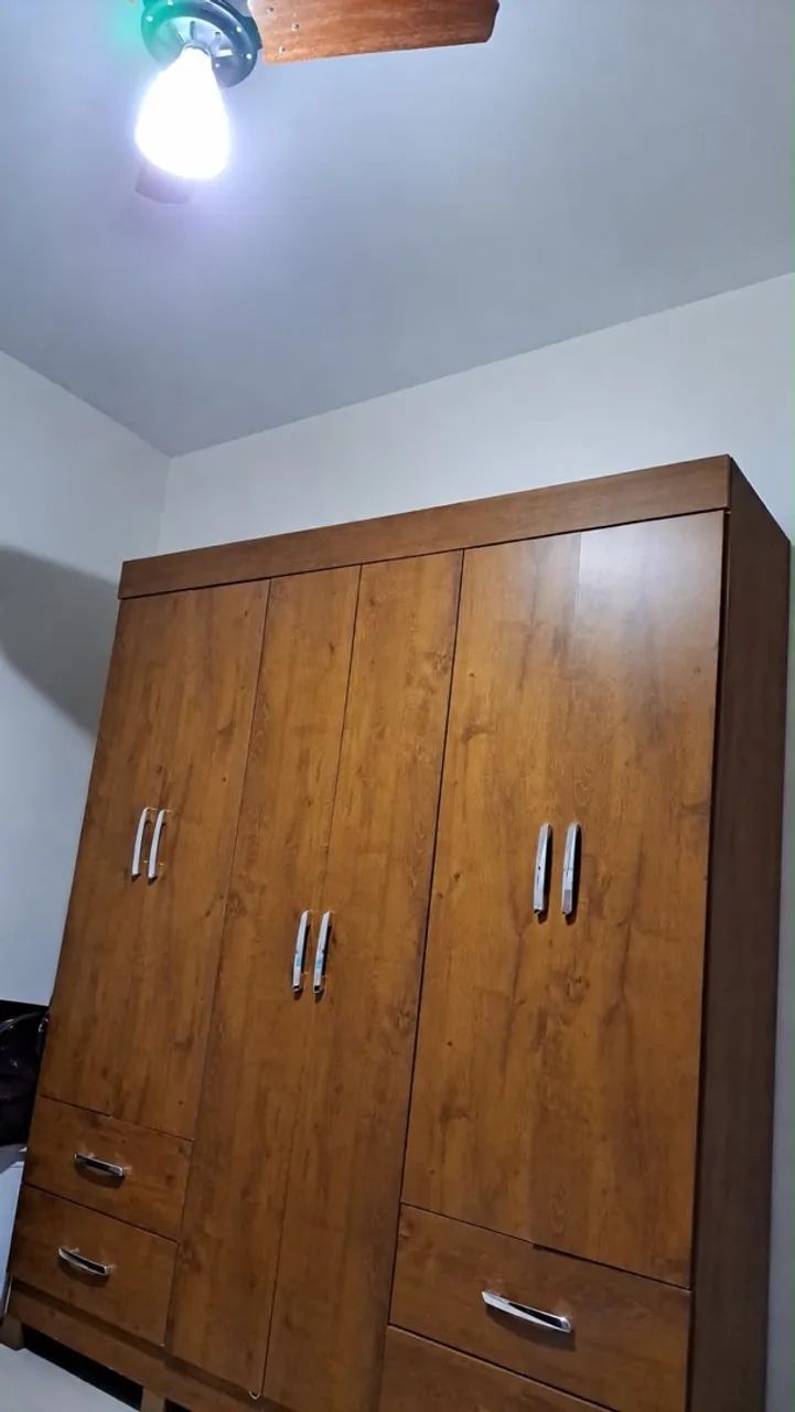 VENDO GUARDA ROUPA