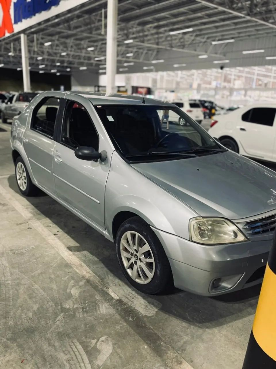 Renault Logan Privilège Hi-flex 1.6 8V 4P 2008 - Foto 4