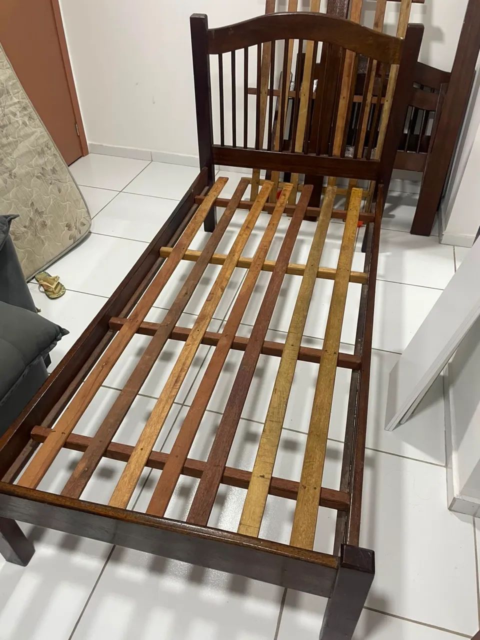 Cama solteiro 
