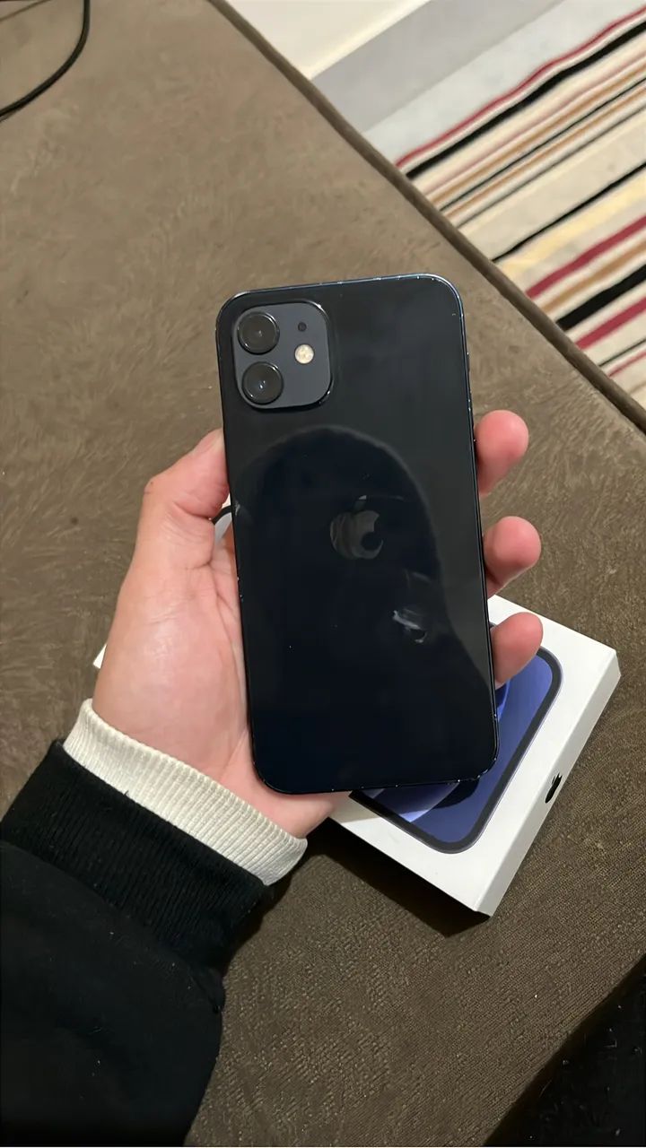 Iphone 12, 64GB, cor preto, acompanha a caixa  - Foto 2