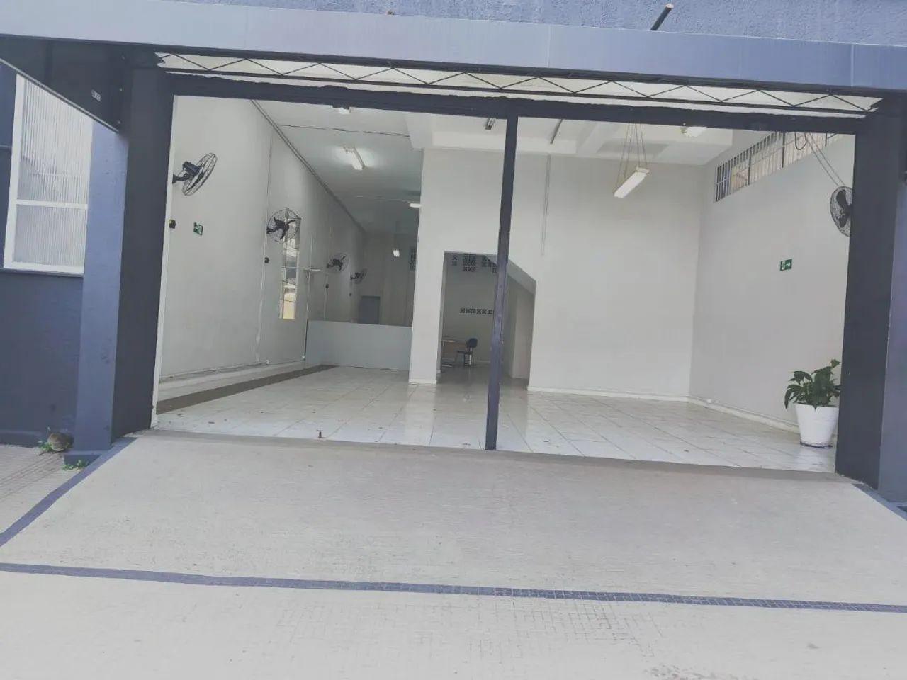 Salão Comercial Amplo a 50 Metros do Metrô Jabaquara