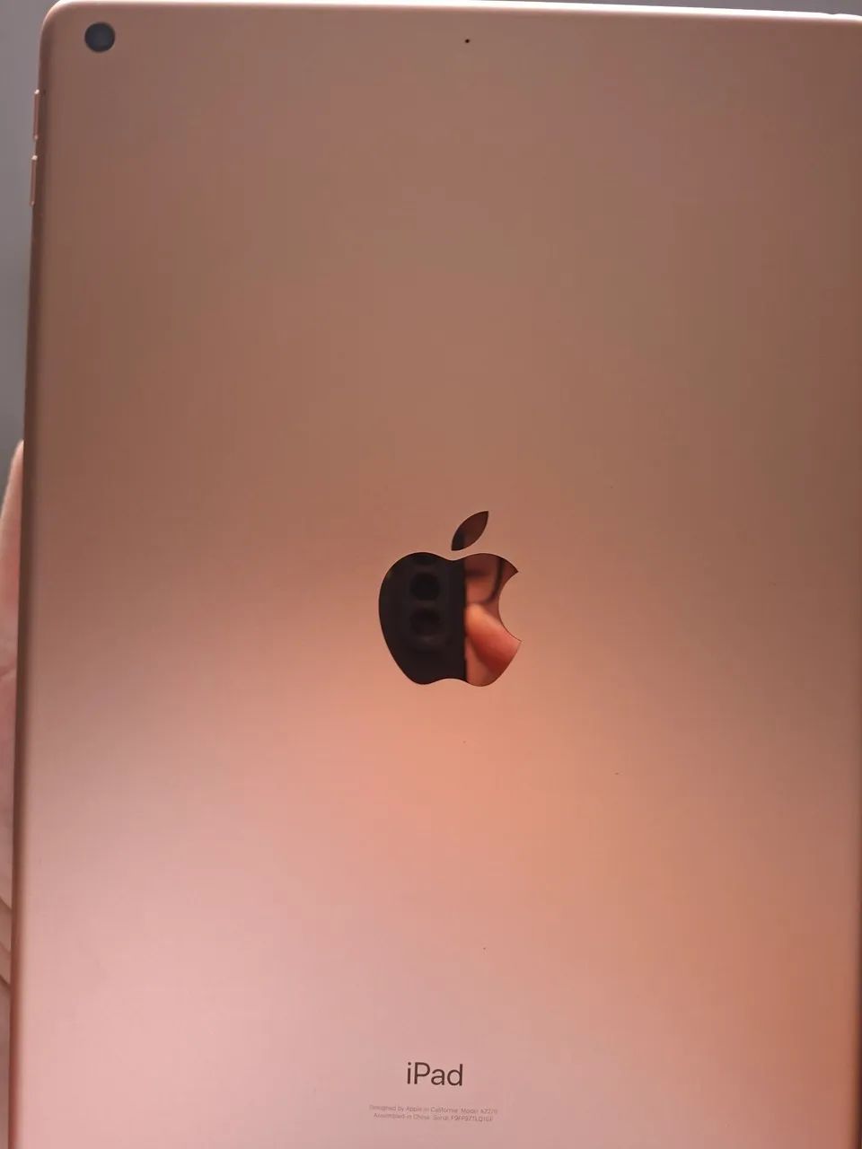 Apple iPad 8ª geração dourado 32 GB + Apple Pencil 1ª ger