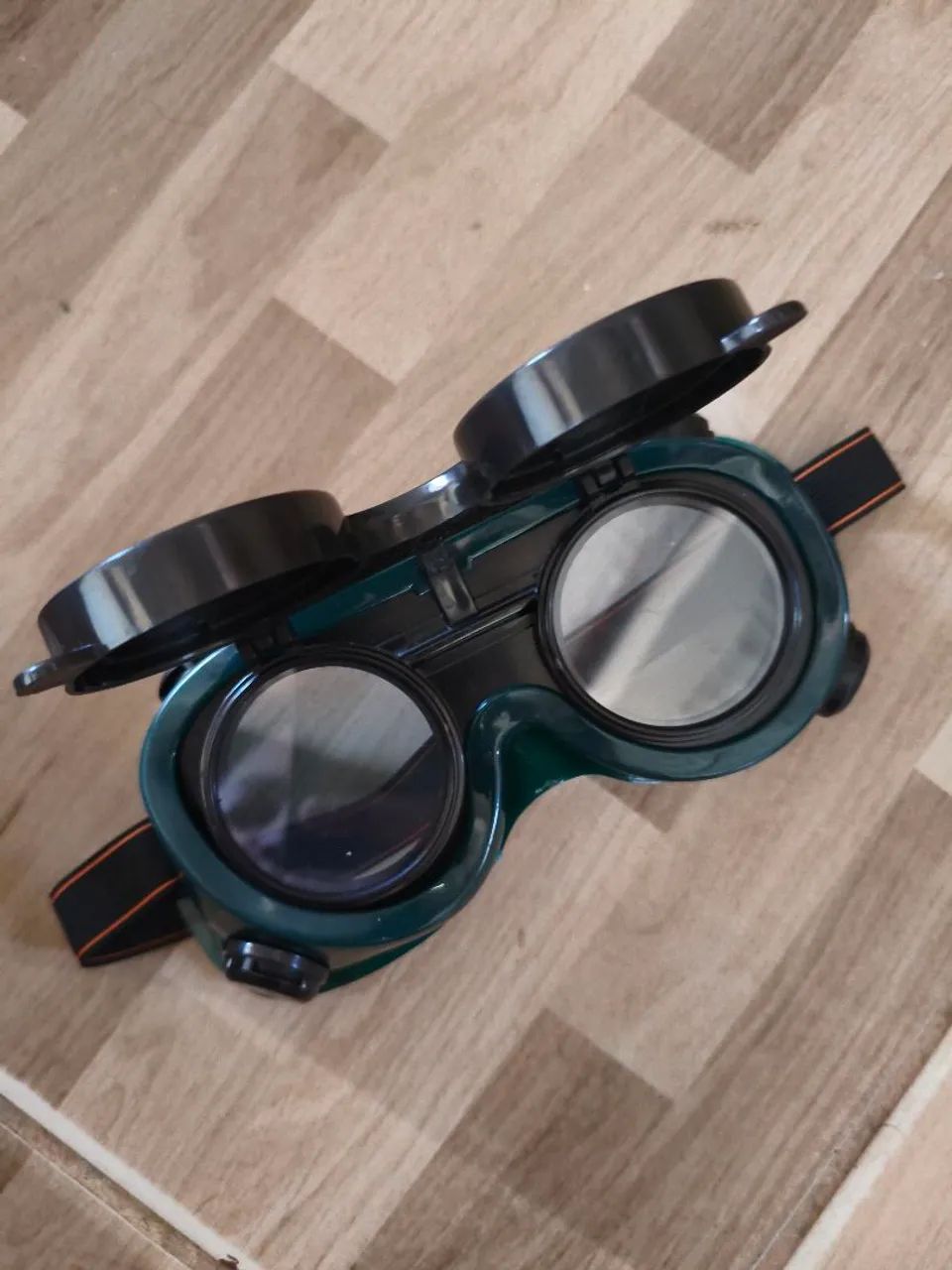 Óculos Maçariqueiro Delta Plus Ton 6 Proteção Uv Para Solda<br> - Foto 2