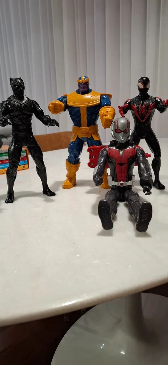 Kit 4 bonecos Marvel - Foto 3