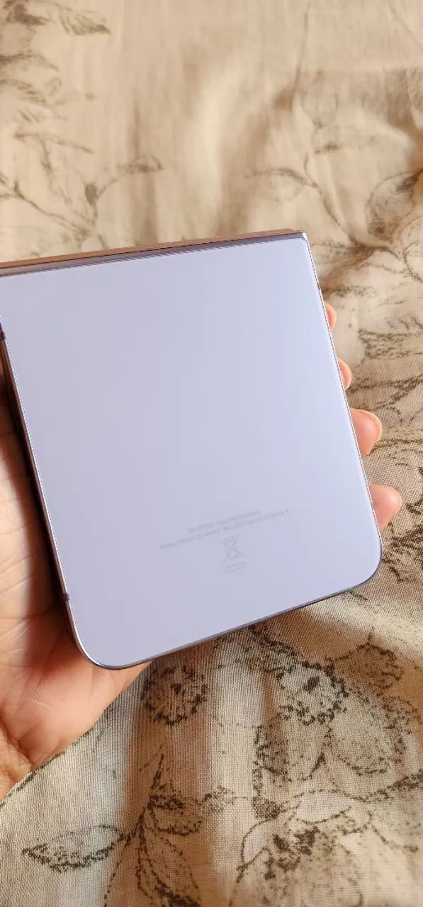 Galaxy Z Flip 4 - Foto 4