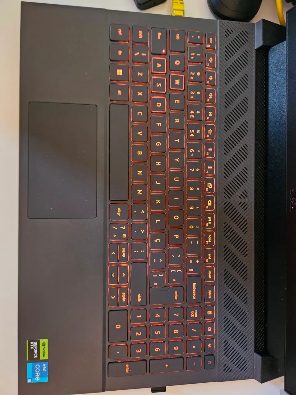 DELL G15 5530 - Foto 3