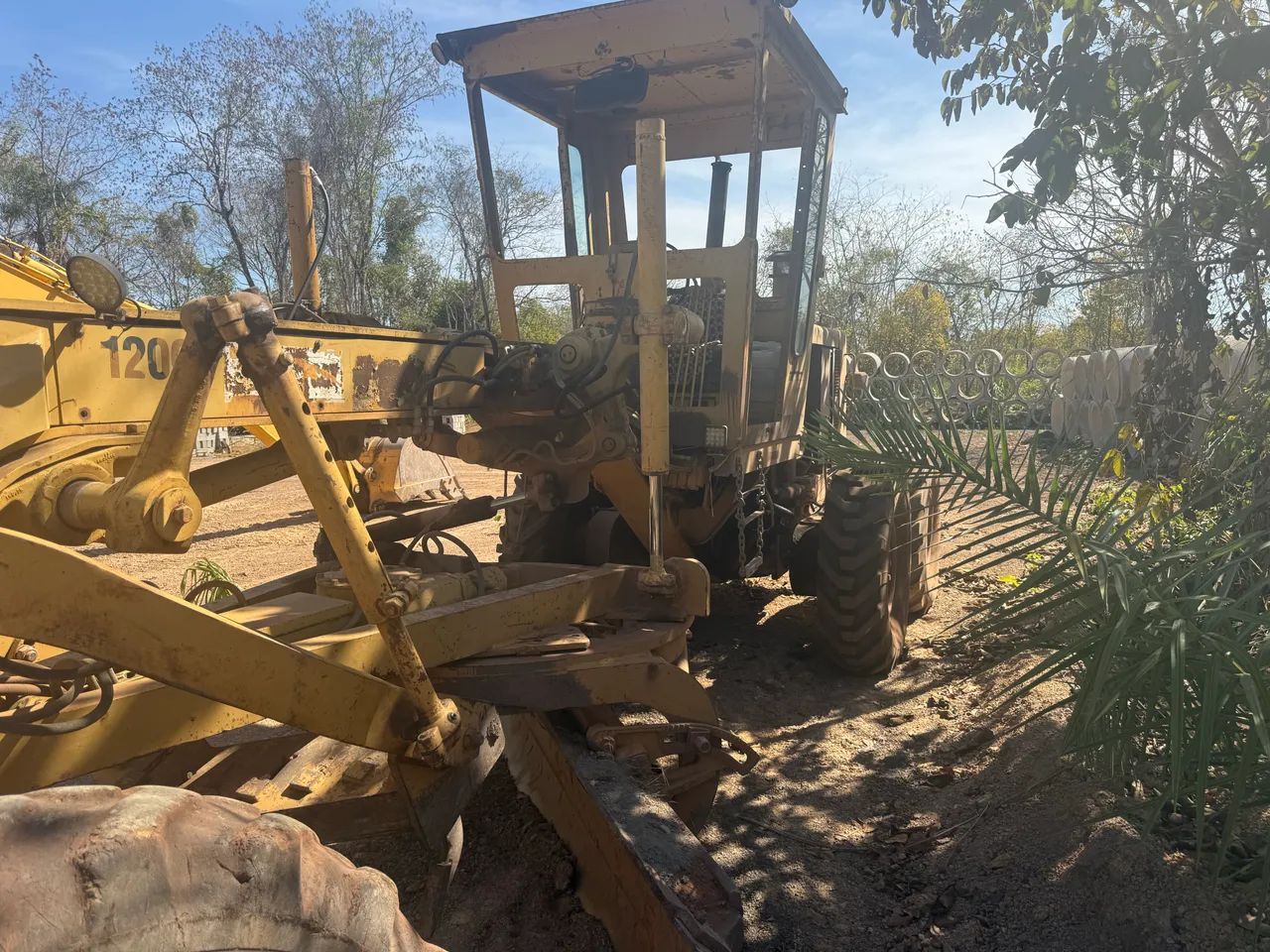 MOTONIVELADORA CATERPILLAR 120G - Foto 4