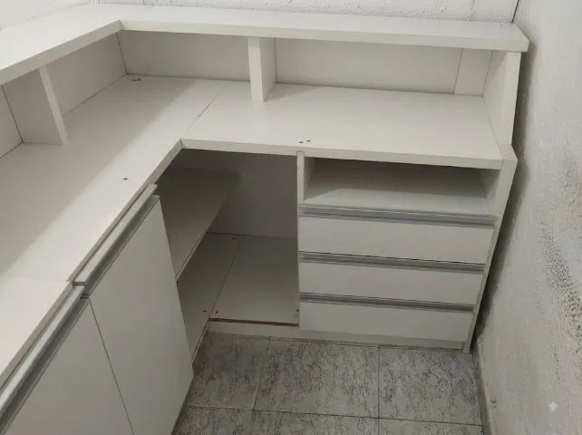 Balcão de Recepção em L - Branco