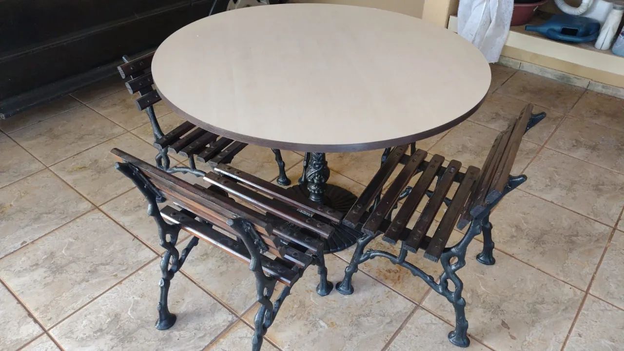 Mesa de ferro para jardim 