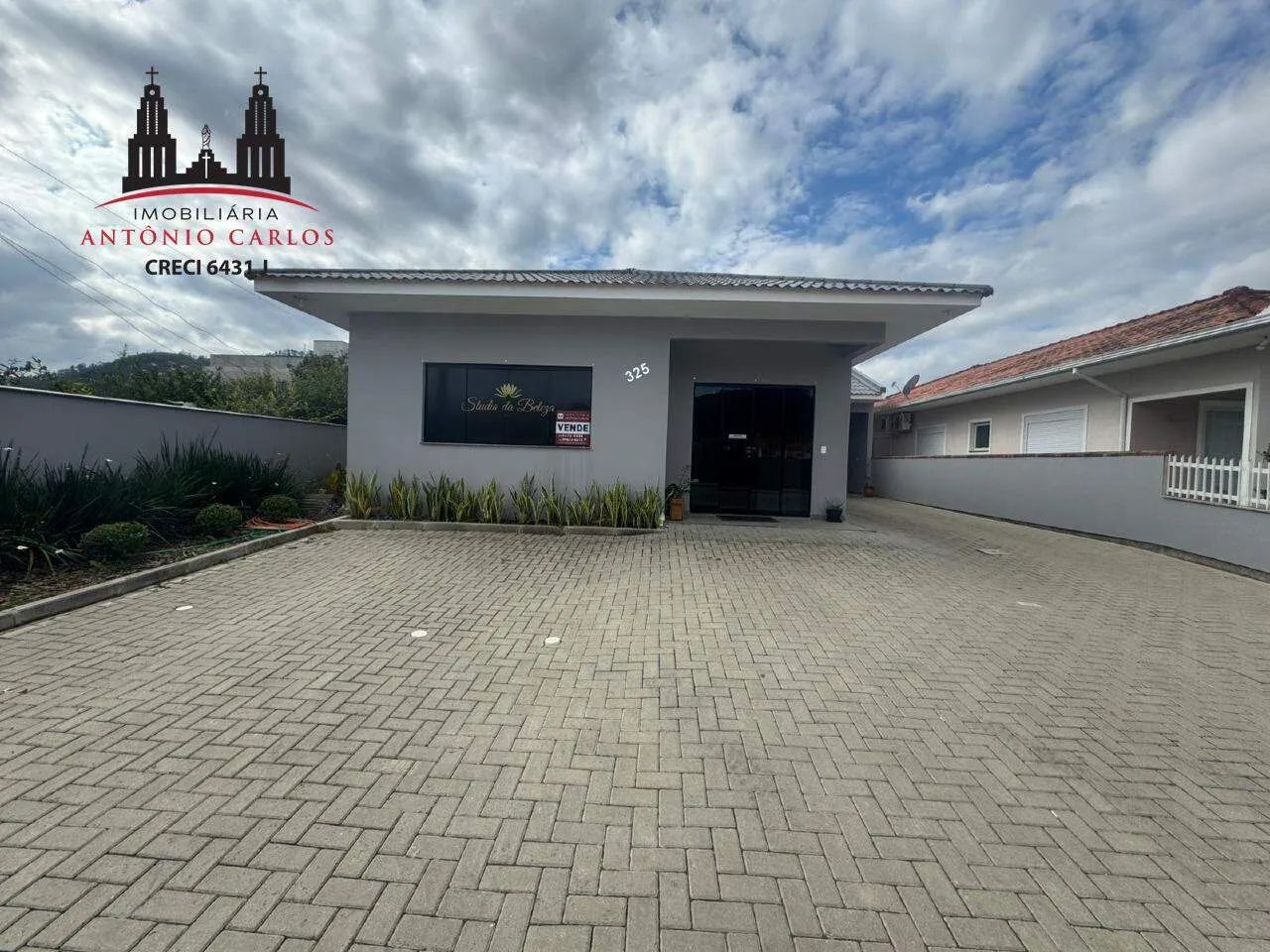 Casa e Sala comercial à venda no Centro de Antônio Carlos - SC - Foto 3