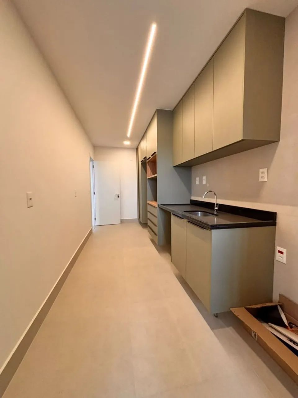 Aluga-se apartamento semi mobiliado no Edifício Évora em Cuiabá MT  - Foto 5