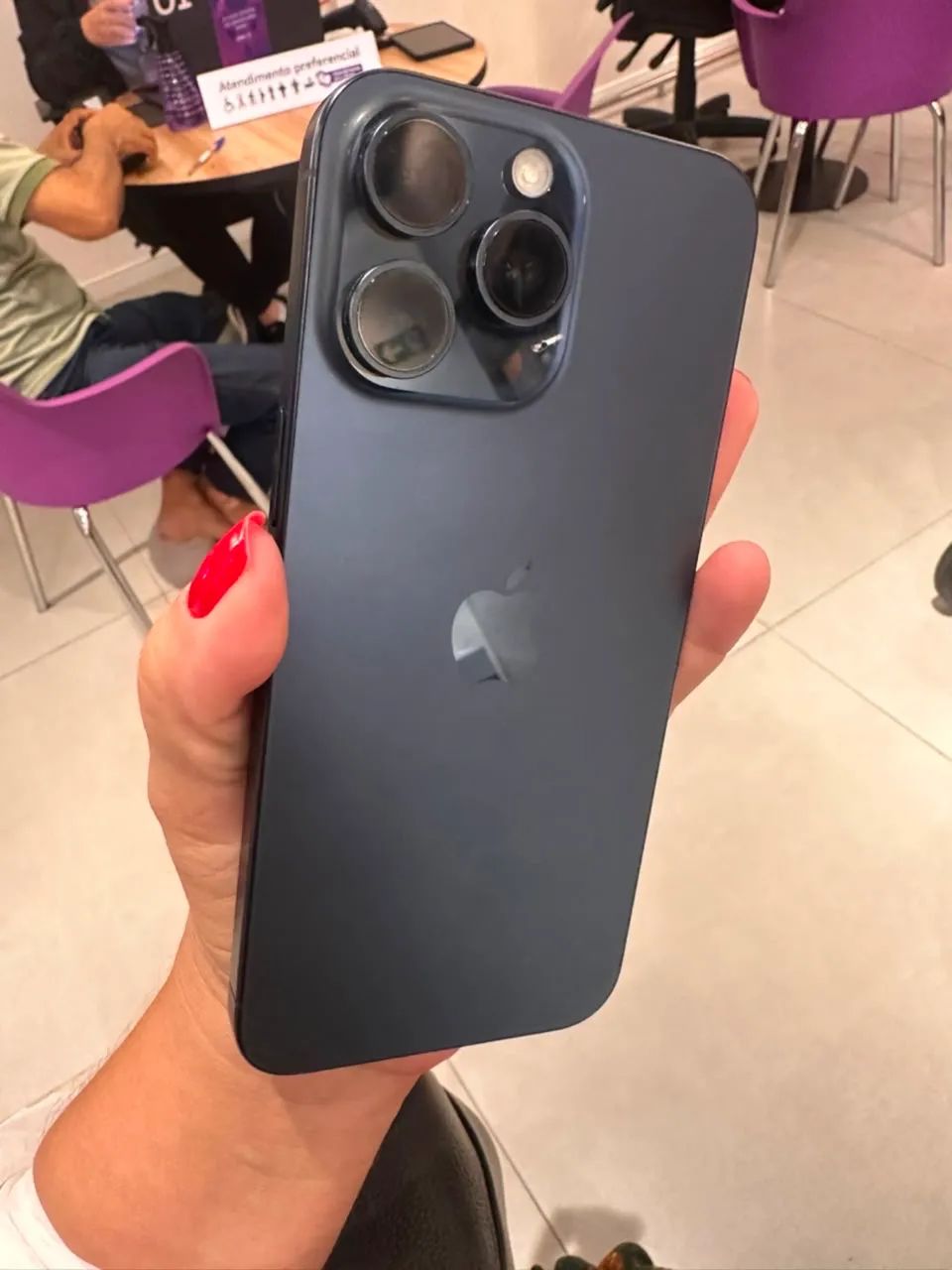 iPhone 15 pro Max 512 - Foto 2