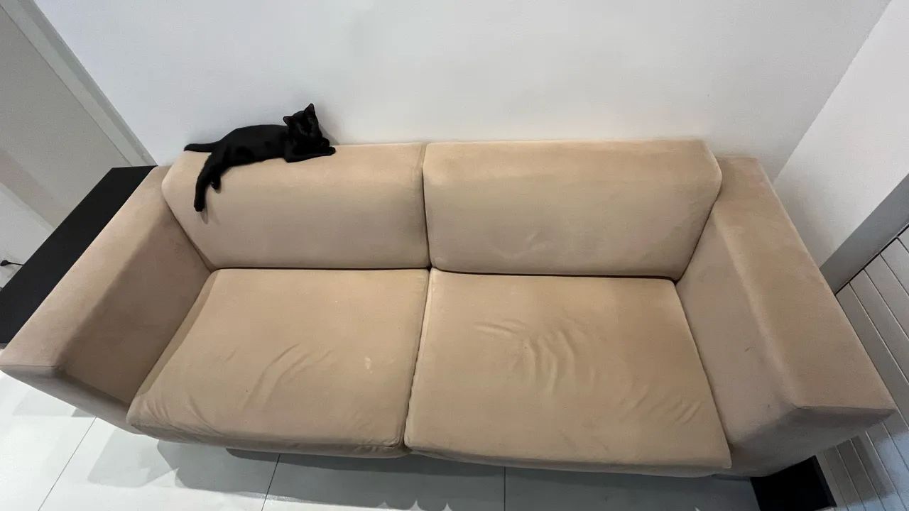 Sofá 4 lugares (bem espaçoso) - Foto 3