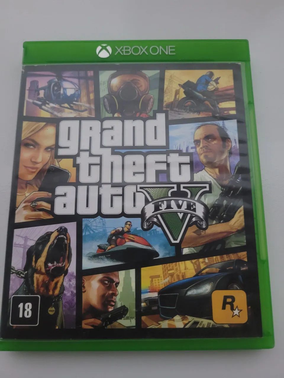 Gta 5 xbox one, com mapa e manual.