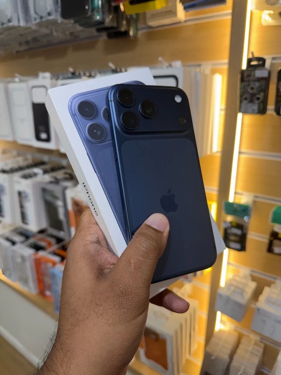 iPhone 17 pro Max Azul 256GB  - Foto 4
