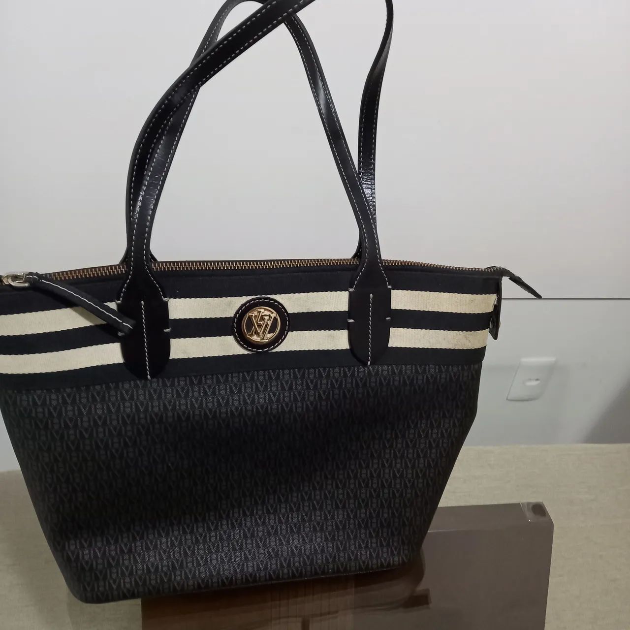 Bolsa Victor Hugo  - Foto 2