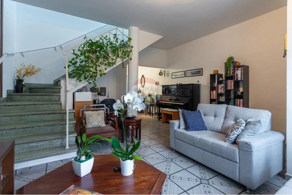 Casa reformada com 160m2 com 3 dormitórios no Bom Retiro - Foto 2