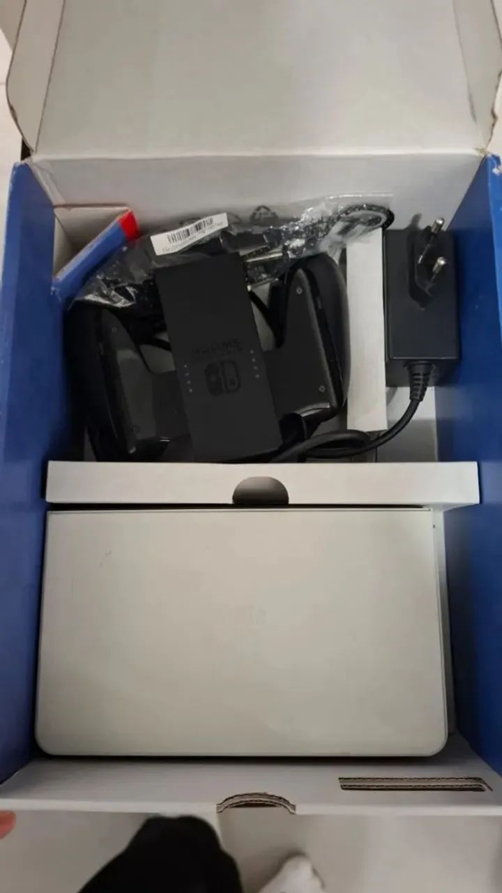 Nintendo Switch Oled + 3 jogos - Foto 3
