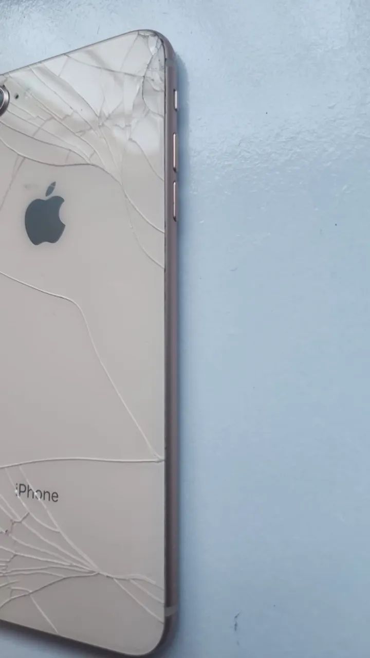 IPHONE 8 PLUS NA COR ROSEGOLD (PARA RETIRADA DE PEÇAS) - Foto 3