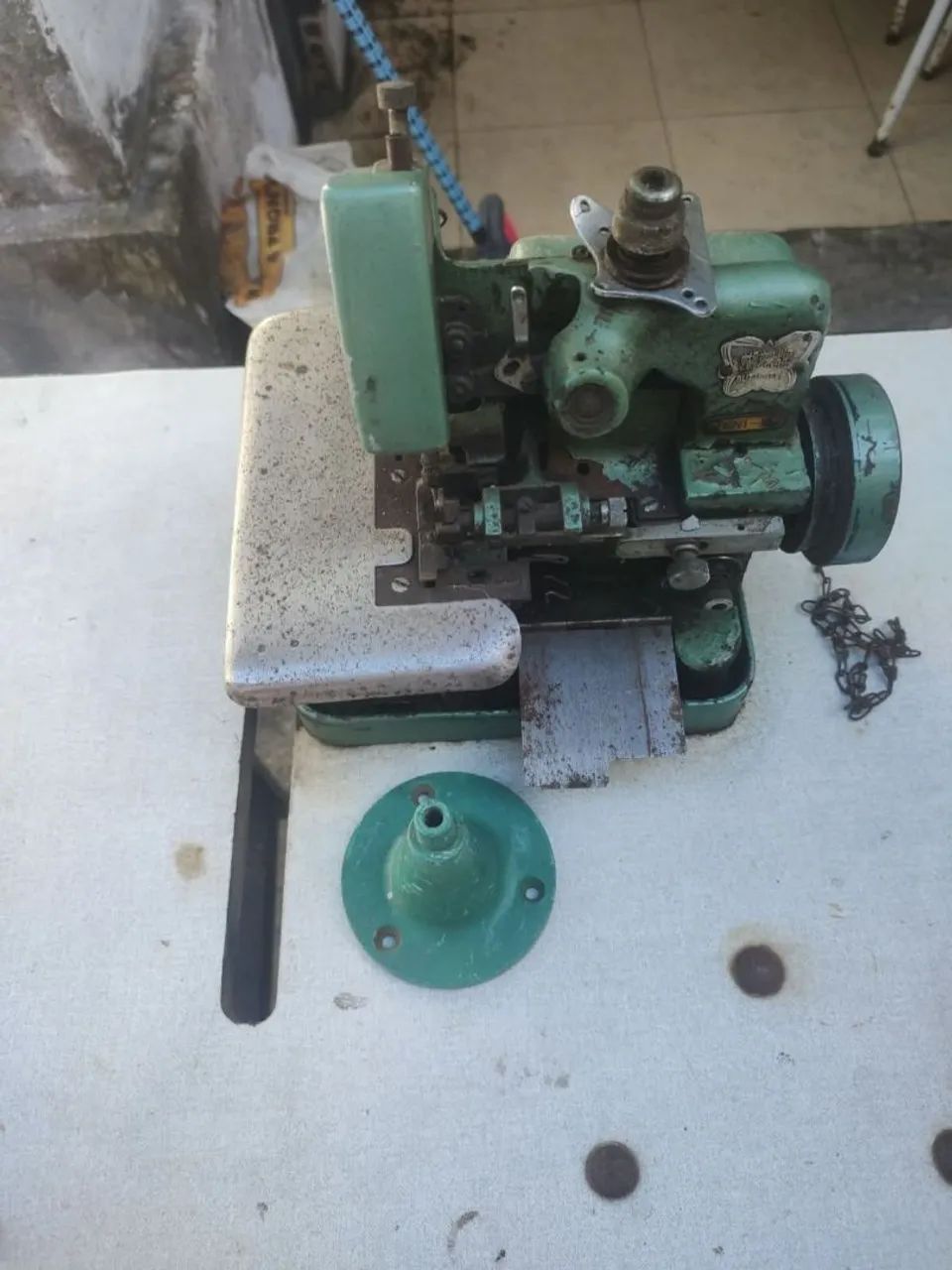 Máquina industrial overlok  - Foto 4