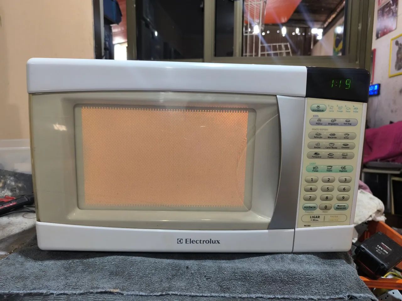 Microondas 31 Litros Electrolux 