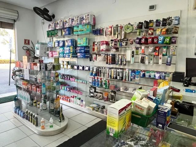 Vendo Drogaria no Centro de Goianésia/GO - Foto 2