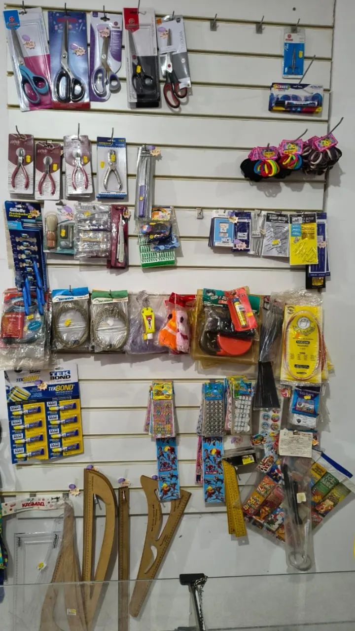 VENDO LOJA COMPLETA COM MERCADORIAS  - Foto 5
