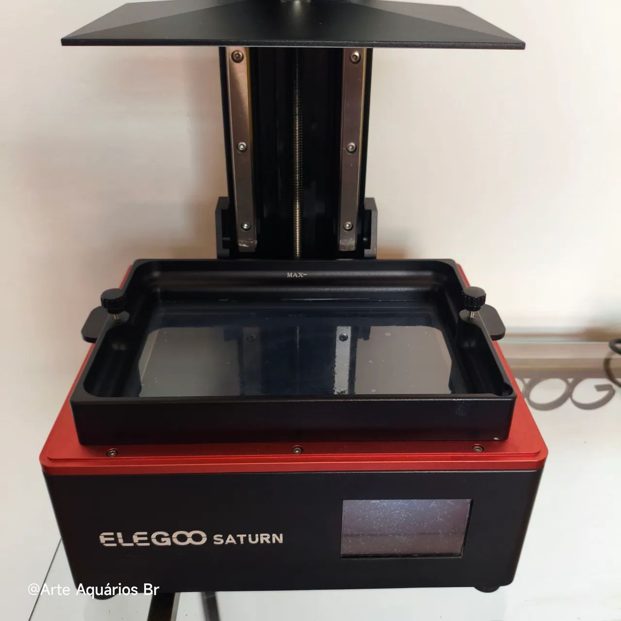 Impressora Resina 3D Elegoo Saturn pouquíssimo uso em estado de nova  - Foto 4