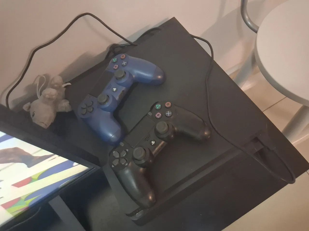Ps4 slim 1 tera e 6 jogos