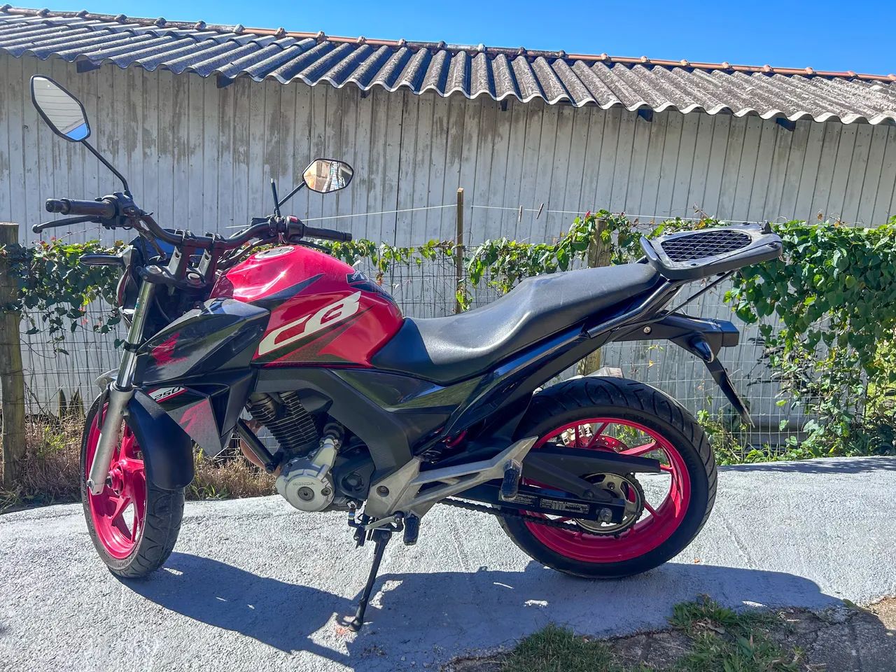  HONDA CB 250 TWISTER 2020 - Foto 3