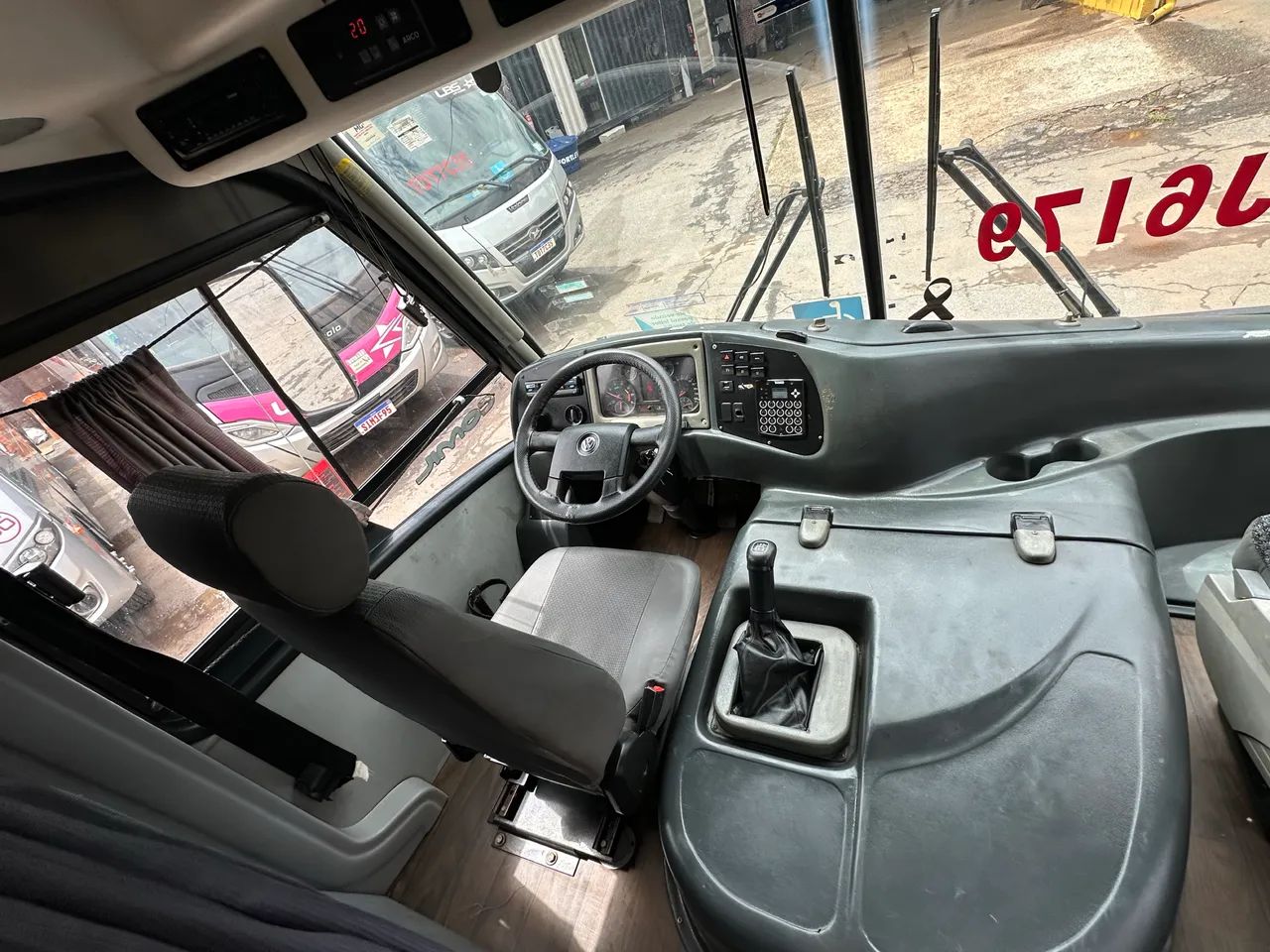 Micro ônibus Mercedes executivo  - Foto 4