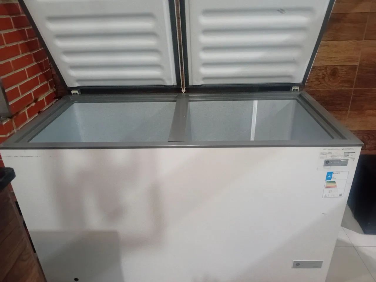 Frizzer branco de duas portas  - Foto 4