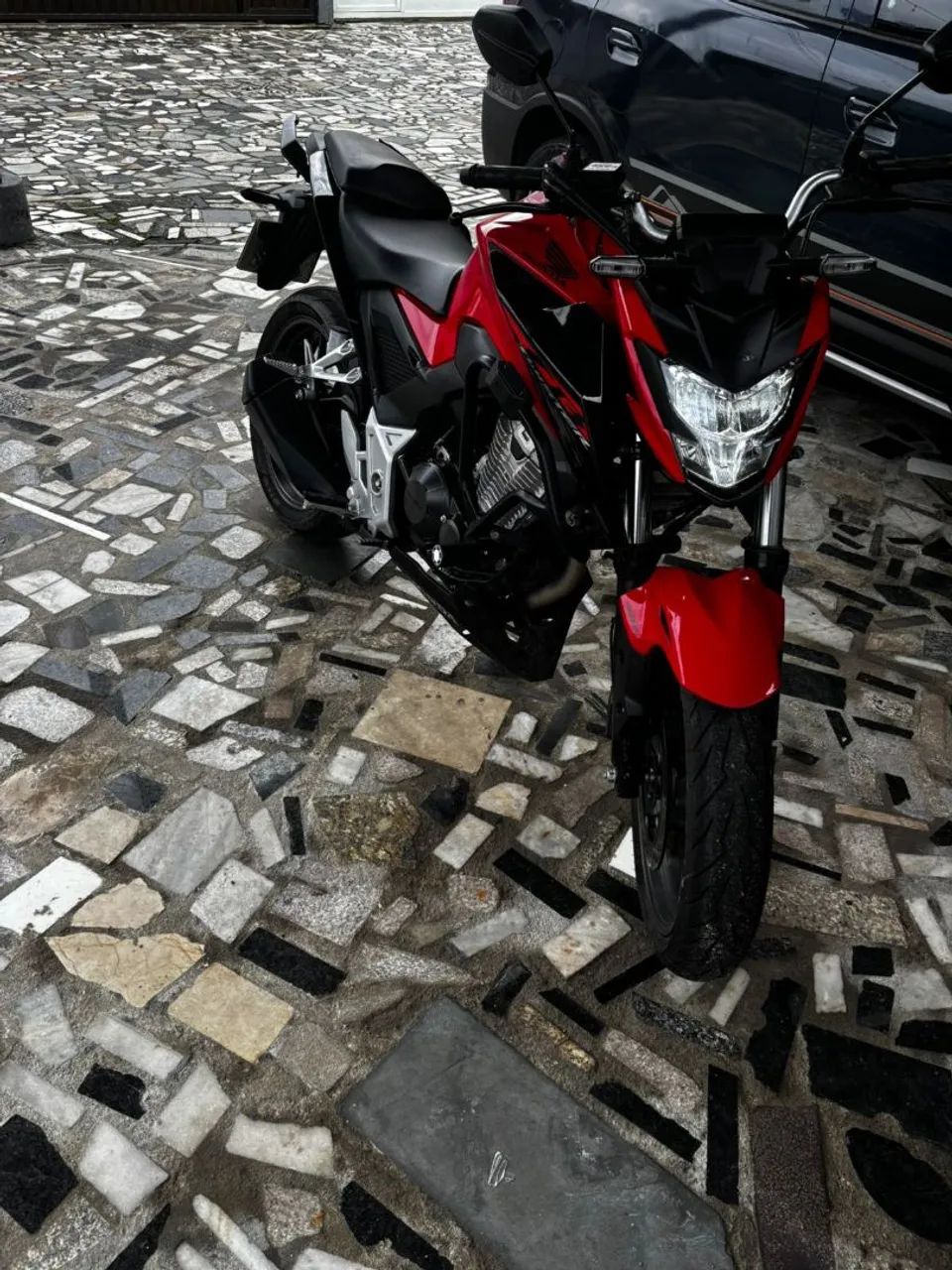 CB300f zerada - Foto 4