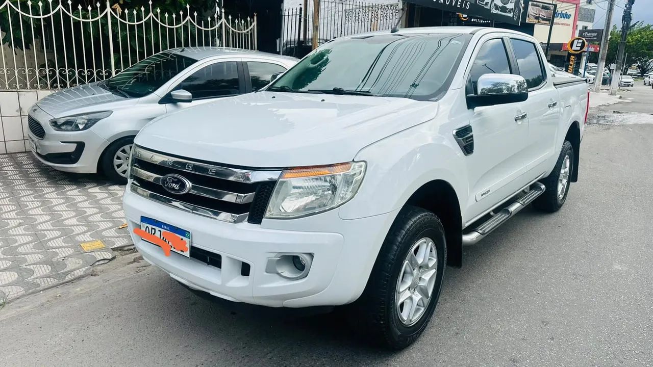 Ford Ranger XLT 2.5 16V 4X2 CD Flex 2014