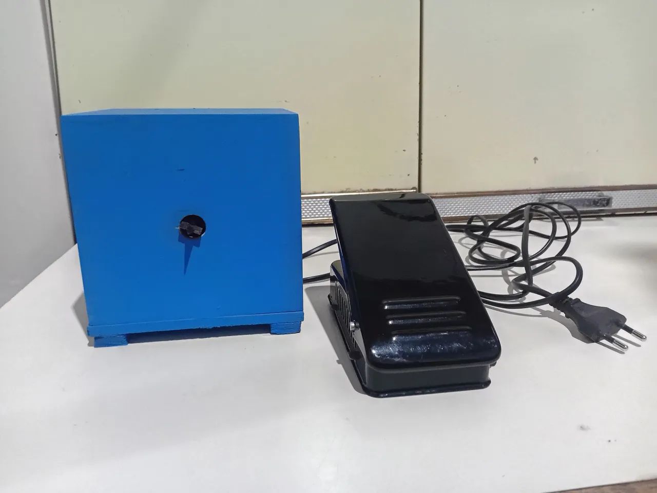 Vendo este frisador voltagem 127 