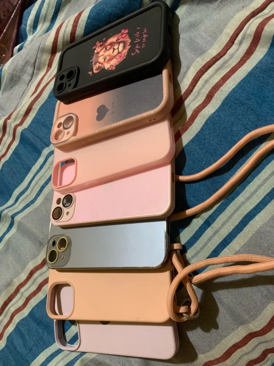 Capinha de iPhone 13 e 14