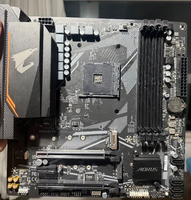 Placa mãe aorus elite - Foto 2