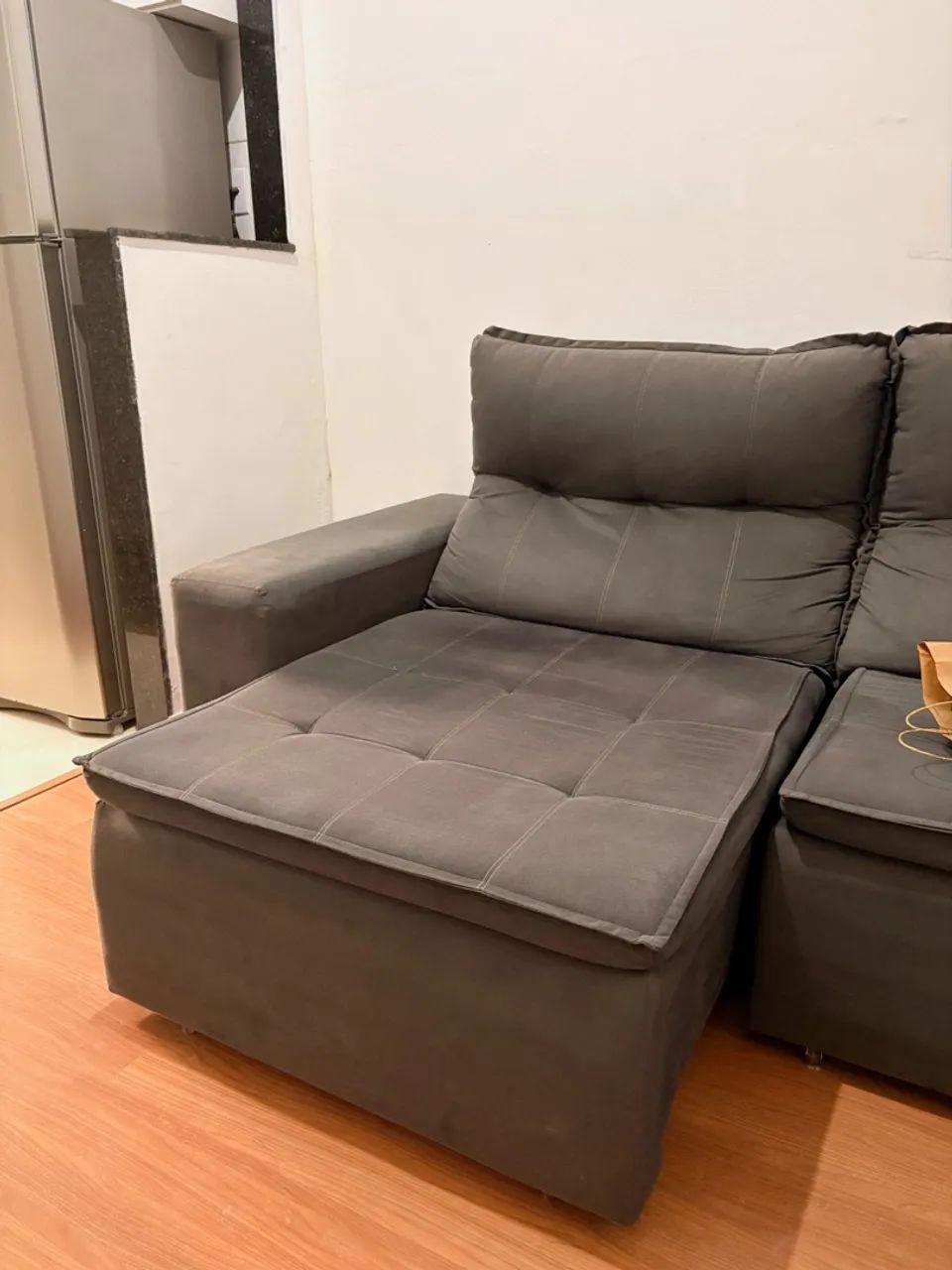 Sofá Retrátil 2 Lugares Cinza Chumbo - Foto 2