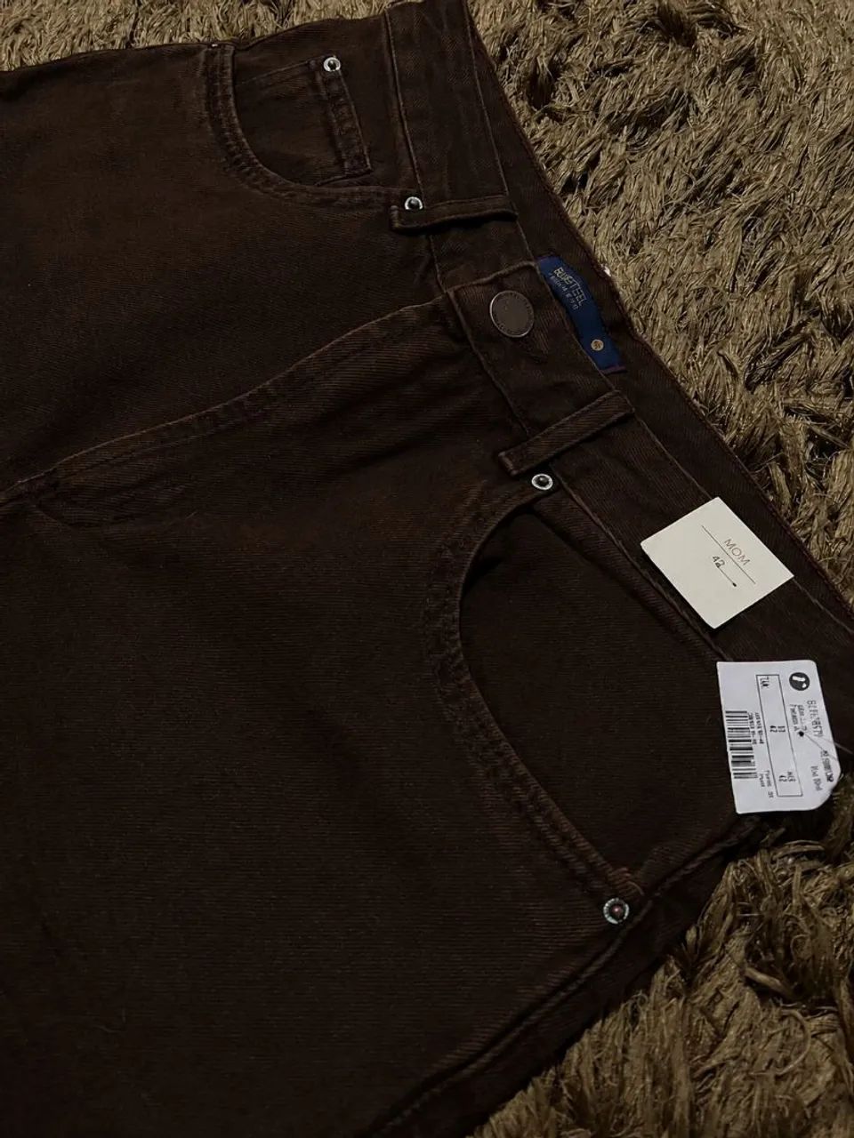 Calça jeans marrom escuro  - Foto 2