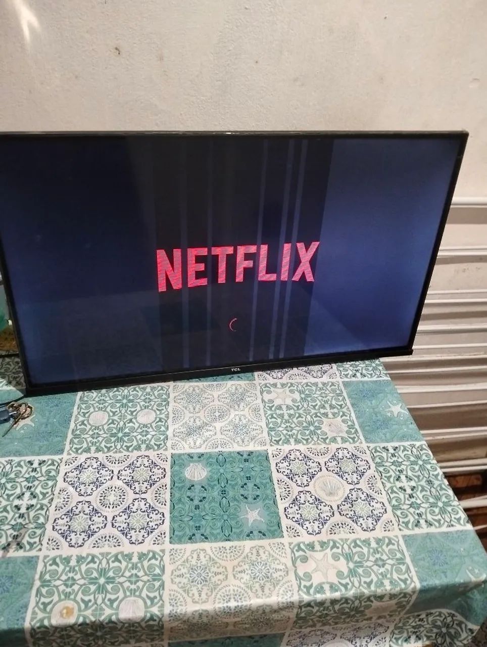 Televisão TCL 32 polegadas com defeito na tela - Foto 3