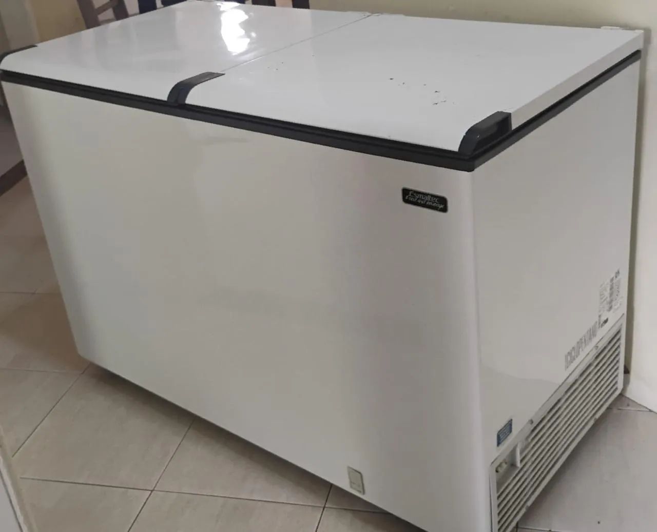 Freezer Esmaltec ECH500 437L