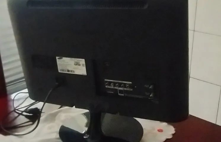 Tv Samsung SyncMaster T22A300 22 polegadas - Foto 2