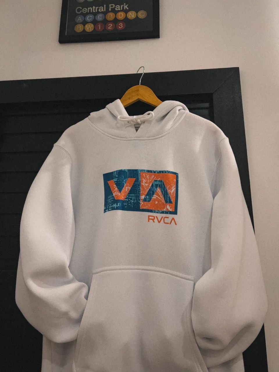 Moletom RVCA Branco Oversized 