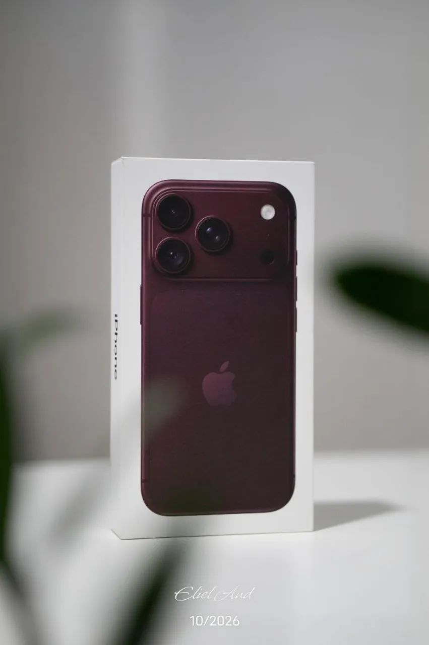 IPhone 18 PRO 256GB LACRADO cor bordô 