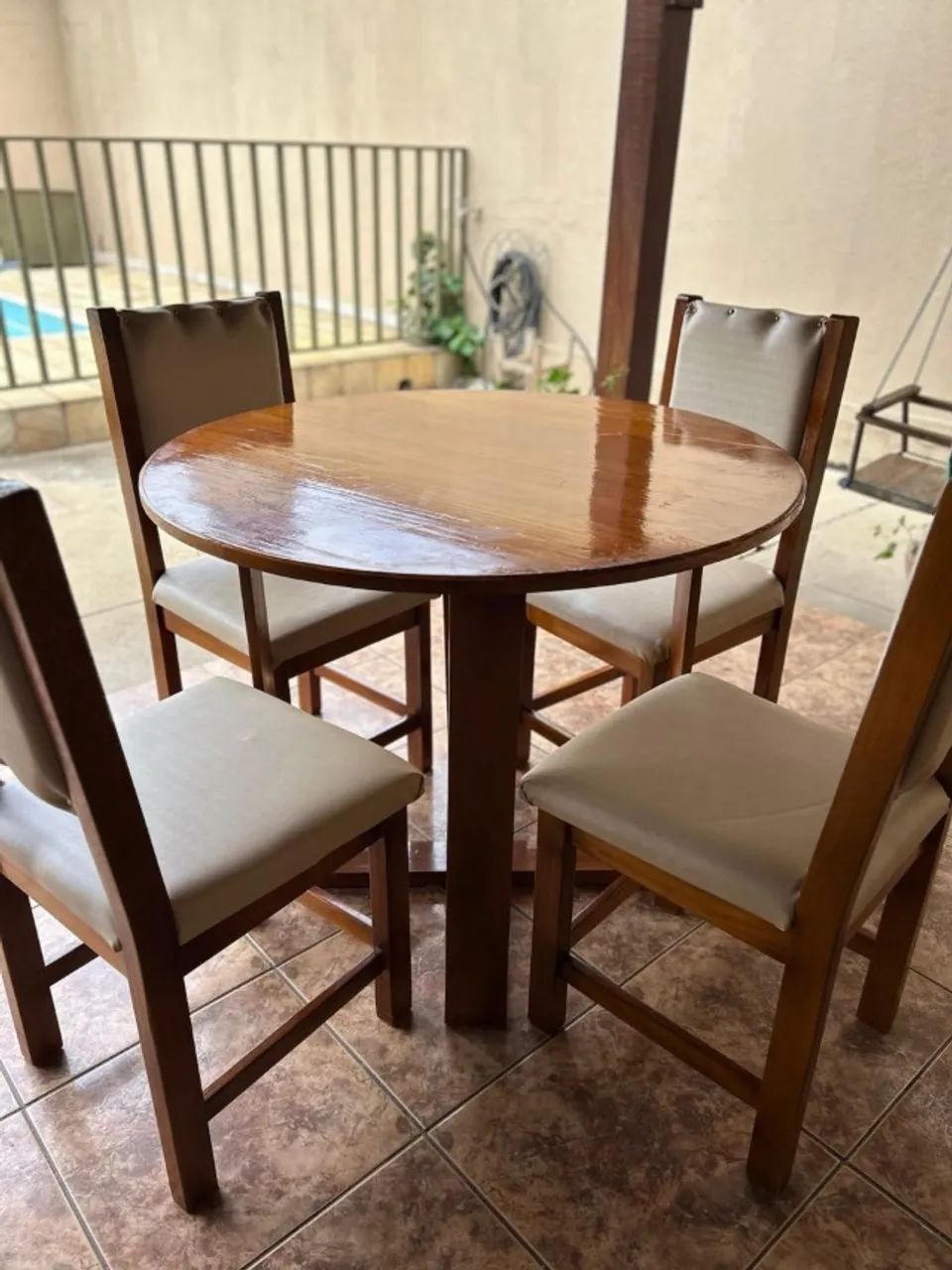 MESA DE JANTAR REDONDA - MADEIRA - Foto 3