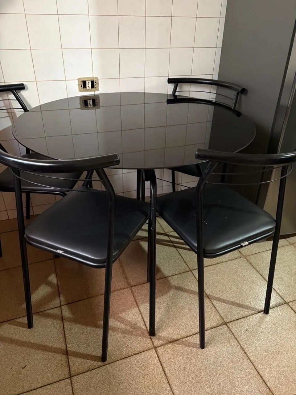 Mesa de vidro preta - Foto 2